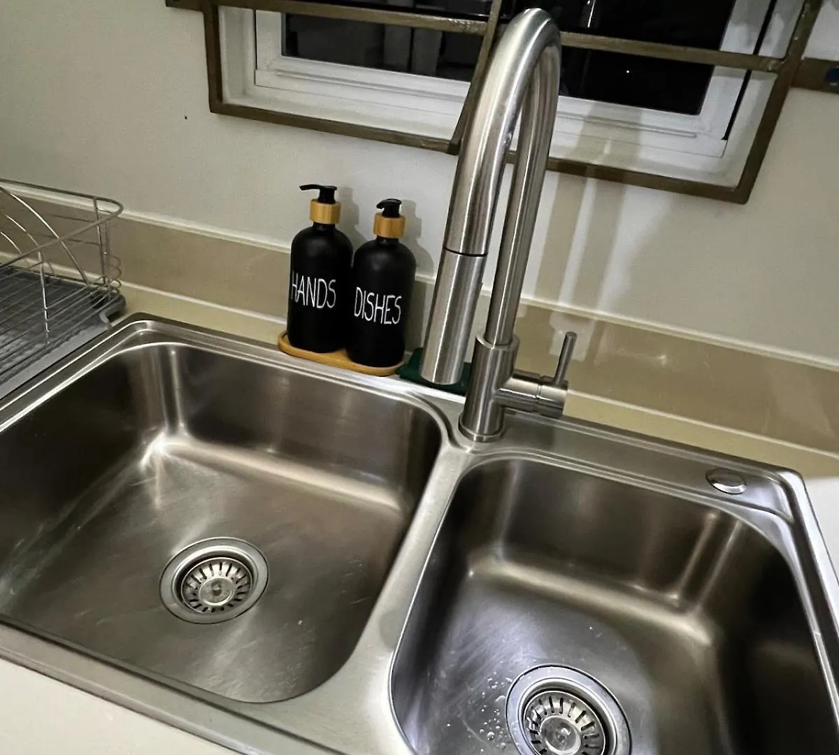 The Camelot Oasis Villa Discovery Bay Holiday home